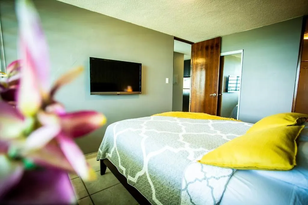 펜션 Enchanted Jewel 9 Beachfront Pool 루키요
