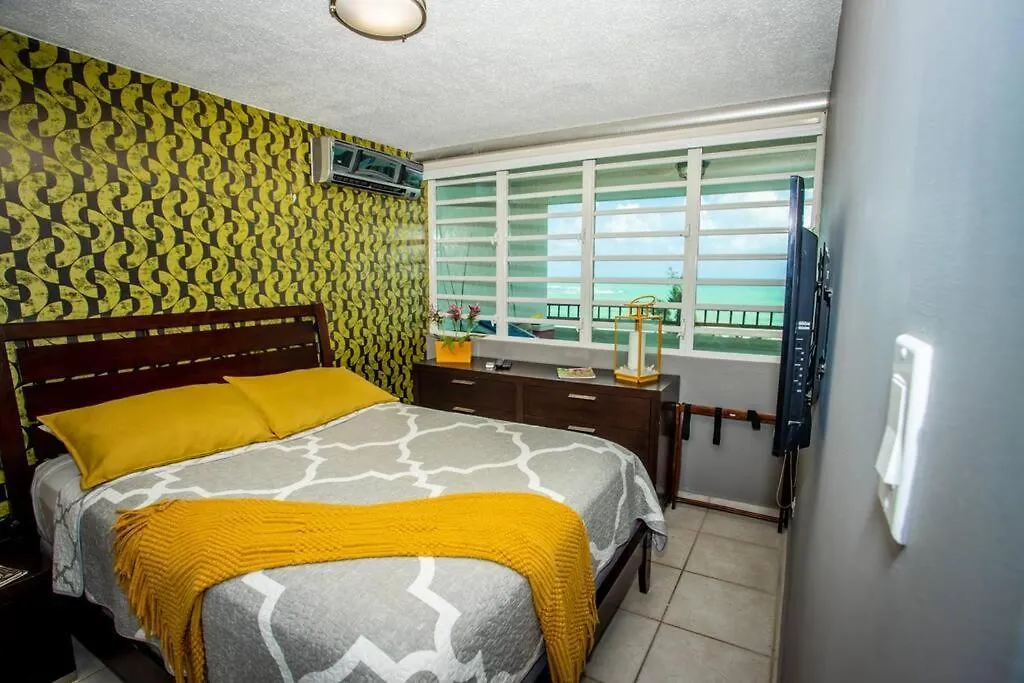 펜션 Enchanted Jewel 9 Beachfront Pool 루키요